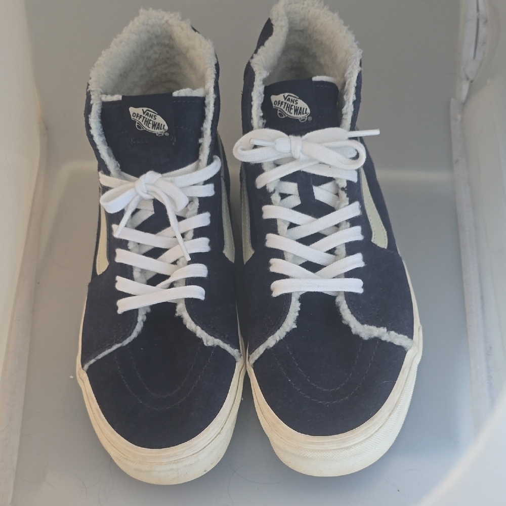 Vans Men's Navy Faux Fur Lined High-Top Sneakers - Picture 2 of 4